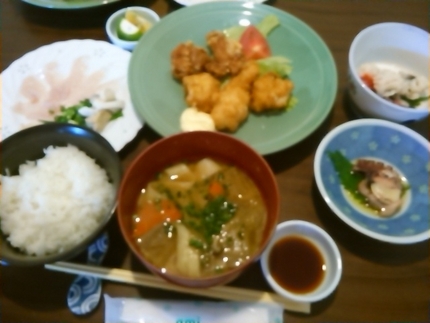 これが噂の、1000円！　お昼...