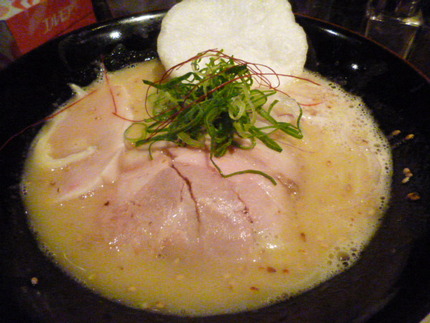「地鶏白湯　中濃らーめん・73...