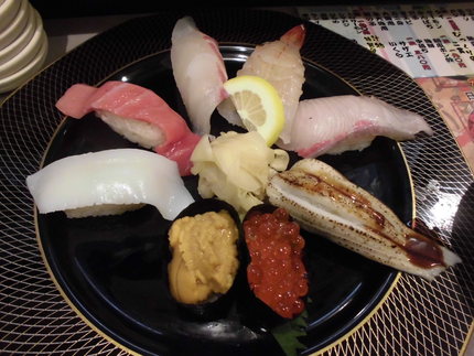 特上にぎりが８貫1,000円