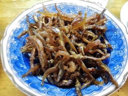 公園前のイカナゴ釘煮！