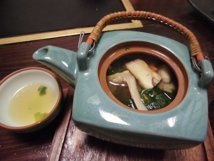 松茸の土瓶蒸し