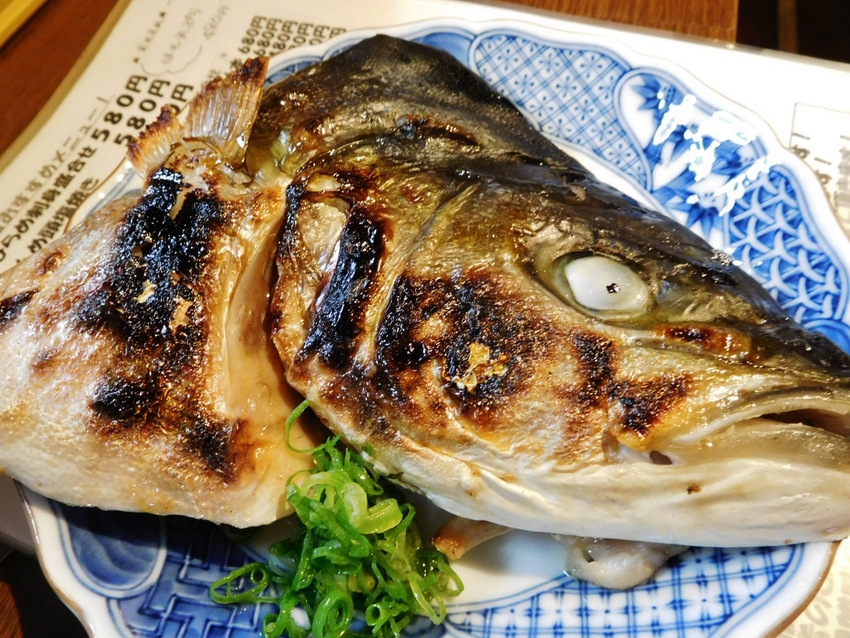 ひらまさの頭カマ塩焼き！