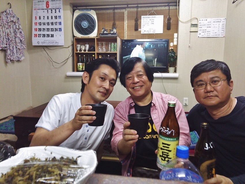 気の合う仲間と飲む酒は！
