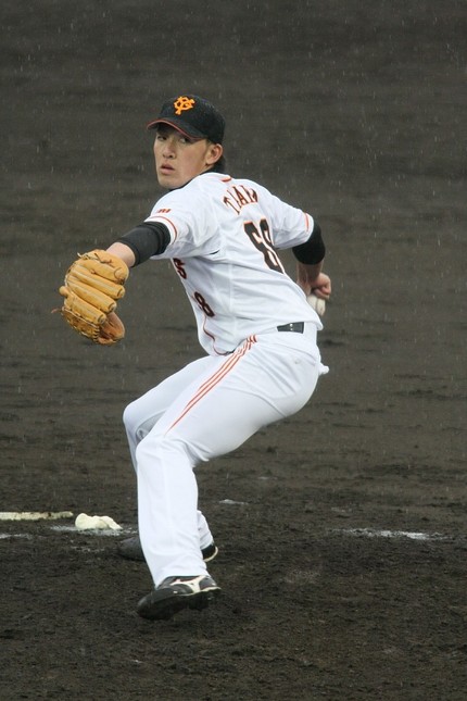 巨人、ファームでの投球。　背番...