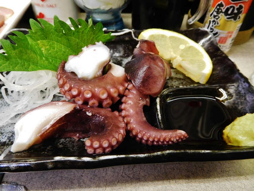 180円のたこ刺し身！