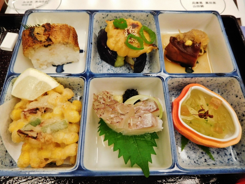 神戸吉兆の料理です！
