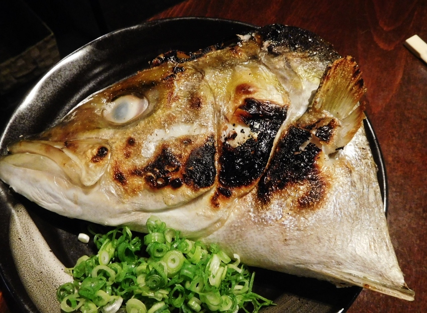 カンパチの頭カマ塩焼き！