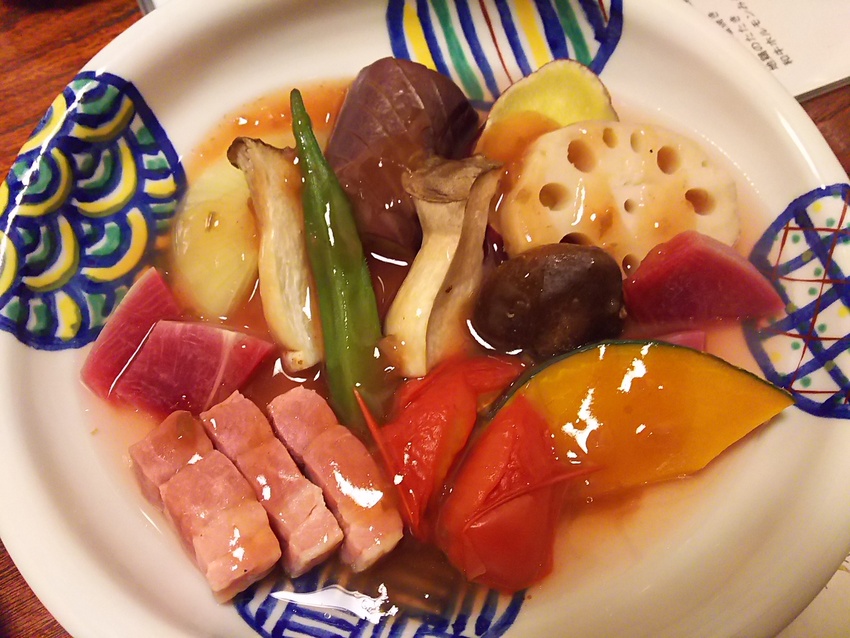 厚切りベーコンと旬野菜の梅味の...