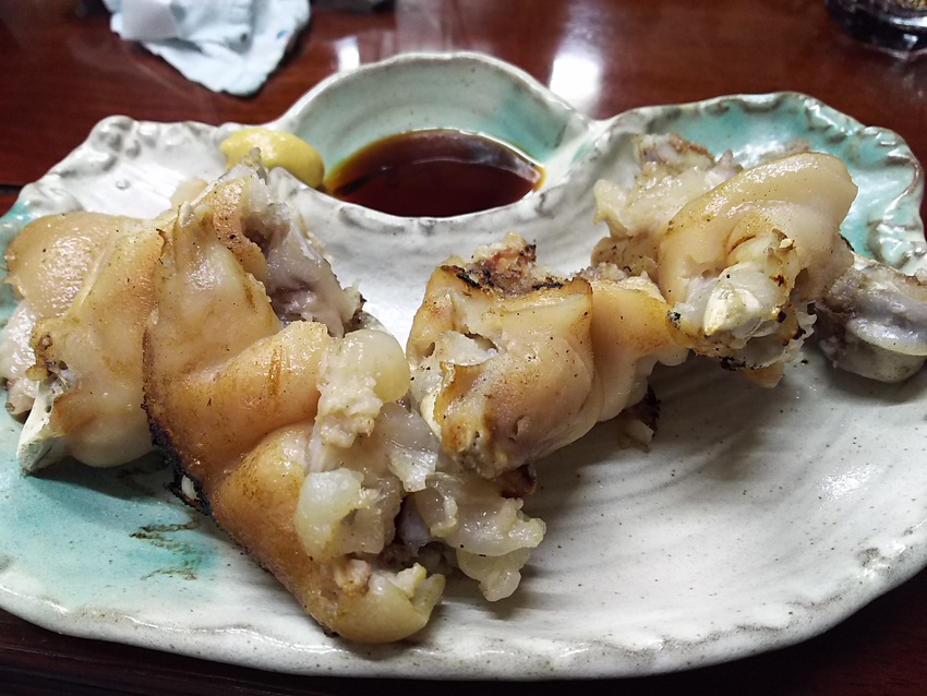 生とん足焼きの美味しい店♪