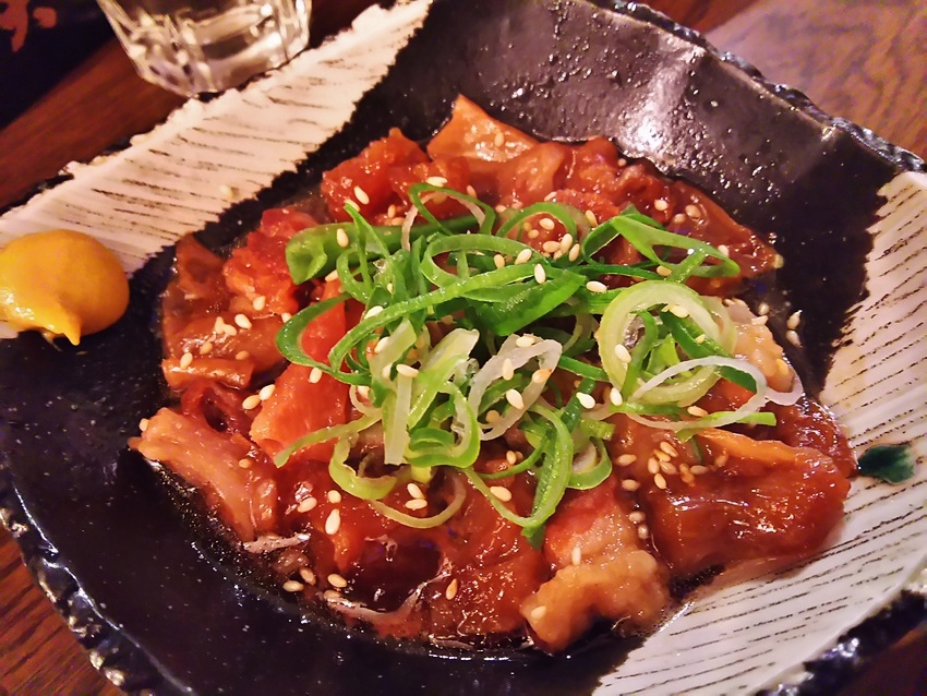 牛ホルモン土手煮！