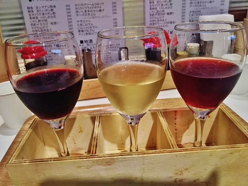 ワイン3種飲み比べ500円！