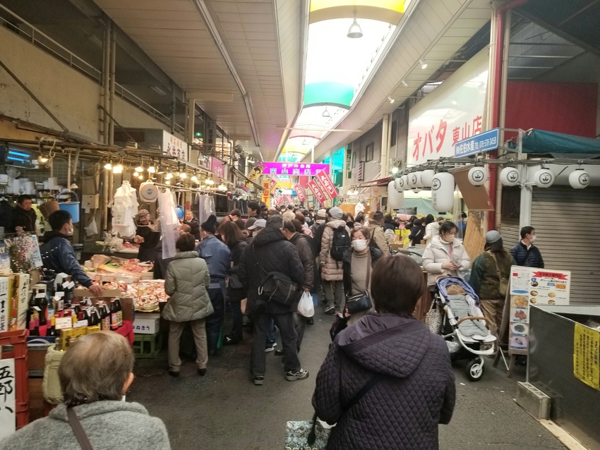 師走の東山商店街‼️