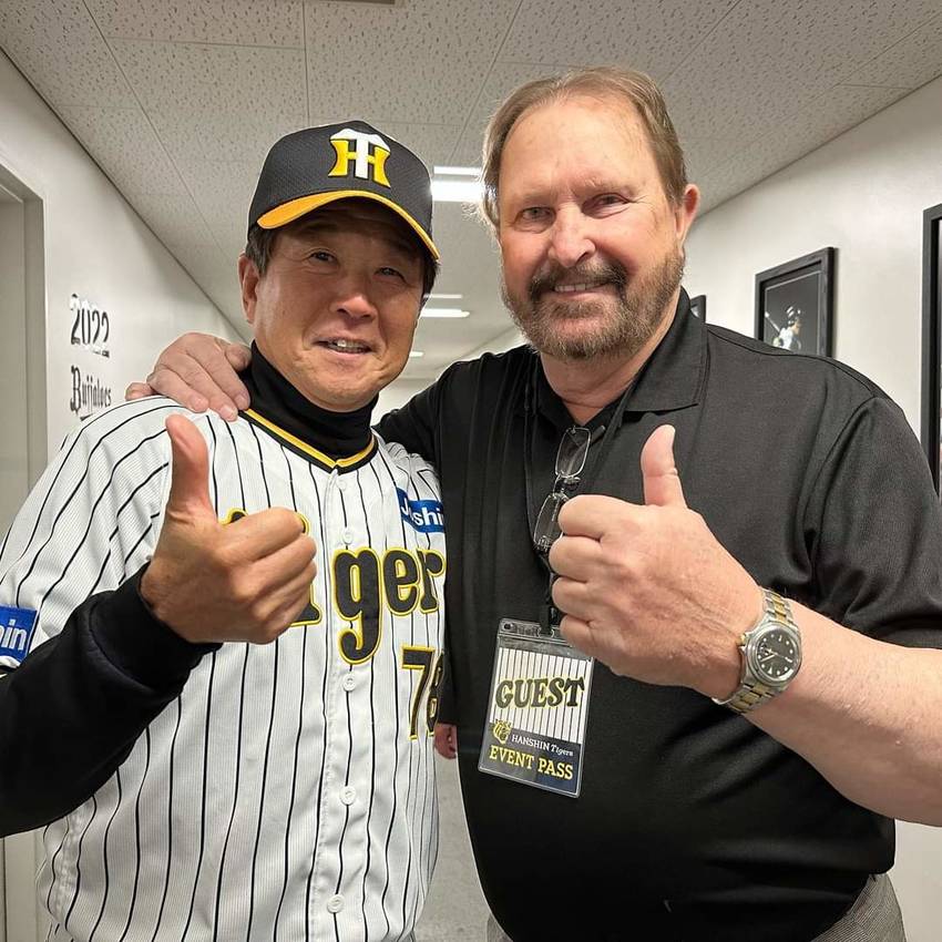 ランディバースと平田勝男ヘッド...