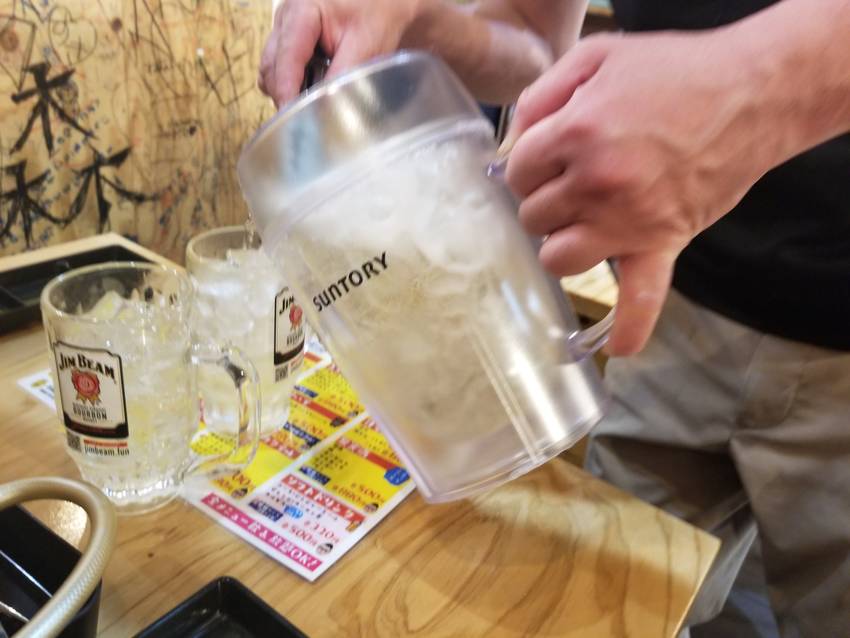 奇跡の手羽先 サラリーマン横丁...