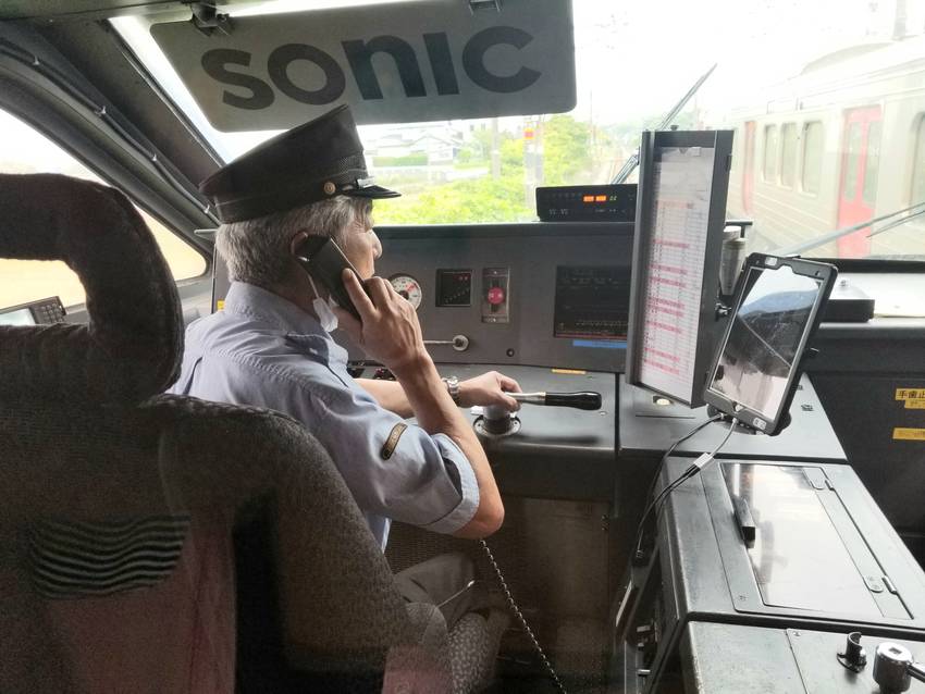 大分行きの特急列車が緊急停車‼...