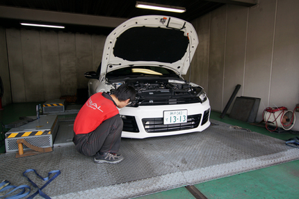 シャシダイナモ・・・無理か。...