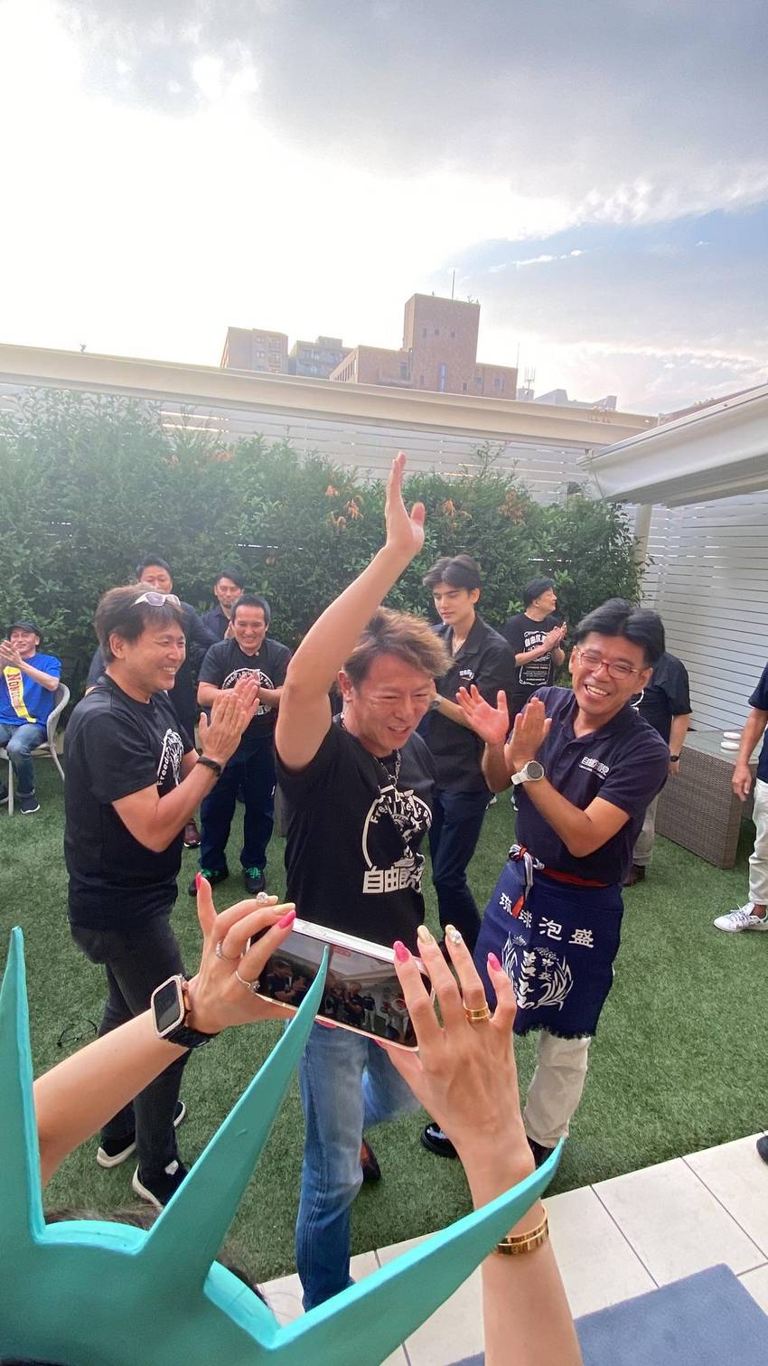 自由飲酒党解散