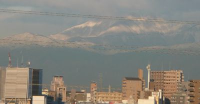 伊吹山初冠雪