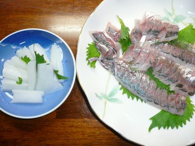 夕ご飯は鯵と烏賊