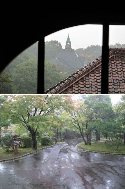 雨の明治村