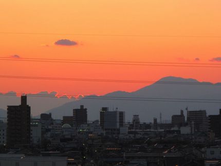 伊吹山の夕景（残雪が消えたよう...