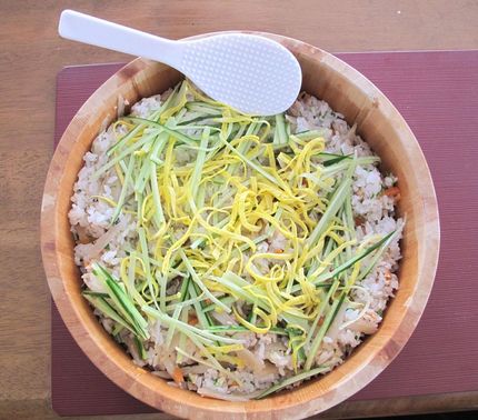 炊き込みご飯からちらし寿司へ変...
