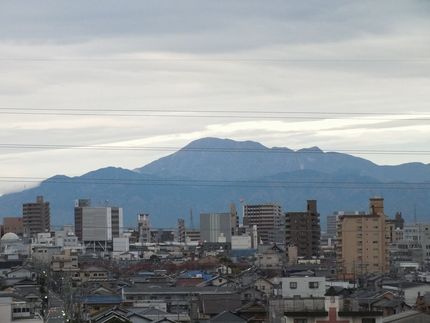 伊吹山の冠雪が消えた！