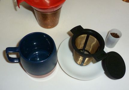 35mmフィルムのケースに一人...