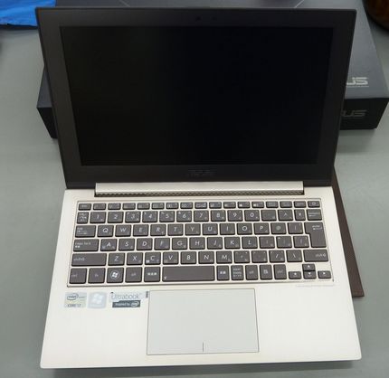 Keyboadのタッチはまあま...