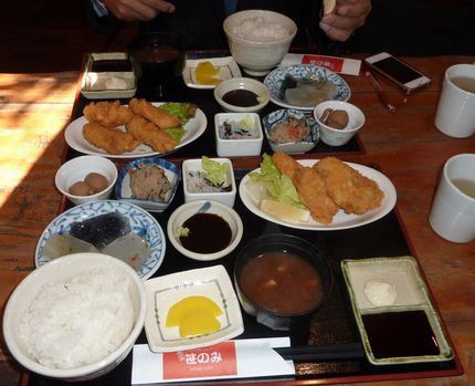 お昼ごはん（笹のみ）