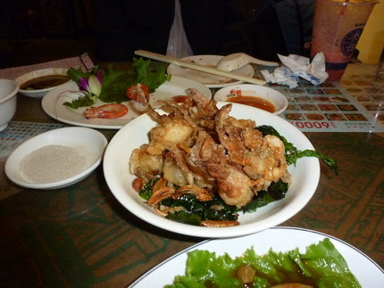 台湾料理（脱皮直後の蟹の唐揚げ...