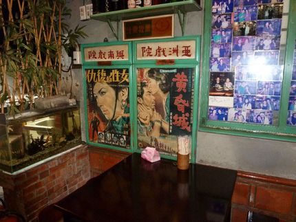 映画のポスターもありますが、こ...