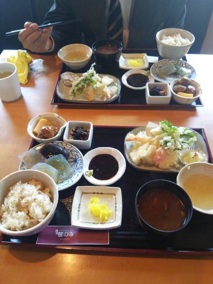笹のみさんで天ぷら定食