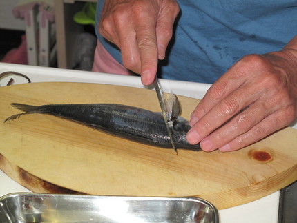 魚はよく洗い、水気を拭き取り、...