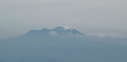 瓢ヶ岳から御嶽山を望む