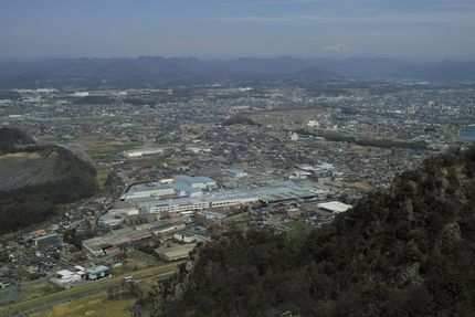 五の展望台から坂祝方面、眼下に...