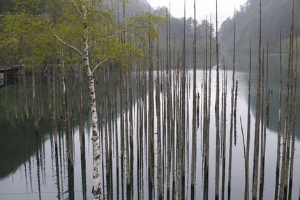 御嶽山自然湖