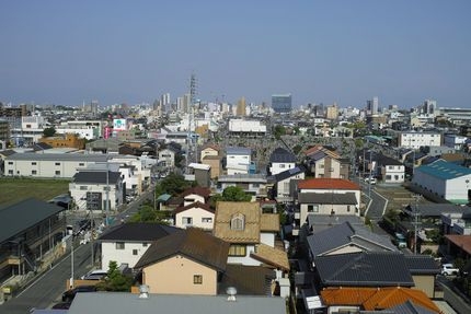 市役所方面（西）、伊吹山は勿論...