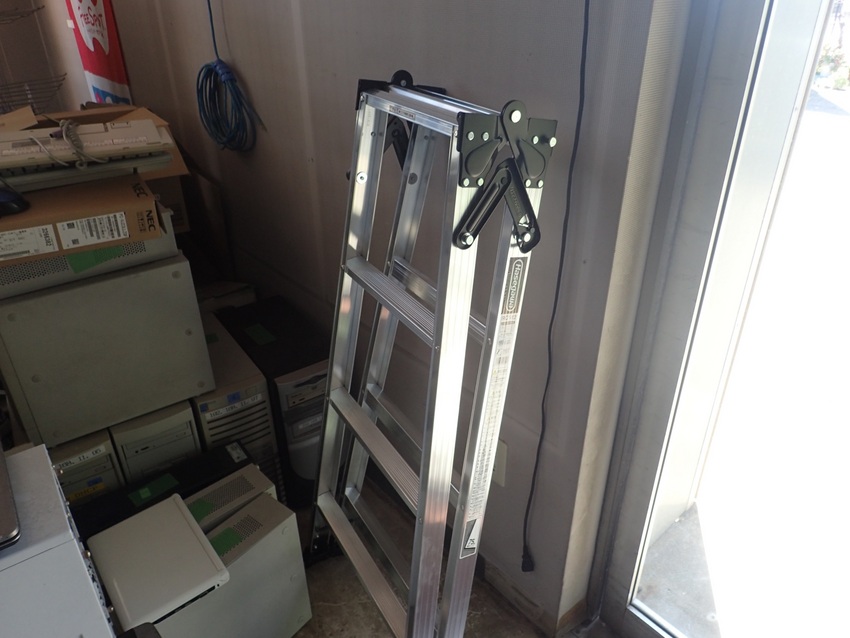 高所作業にはしっかりとしたプロ...