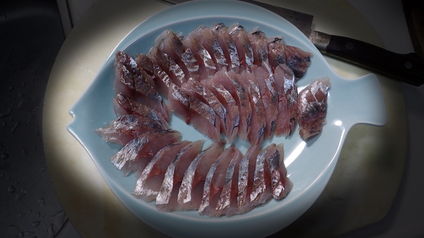 鯵の刺し身