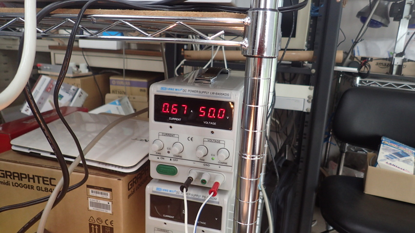 電圧はDC50Vで定電圧で、こ...