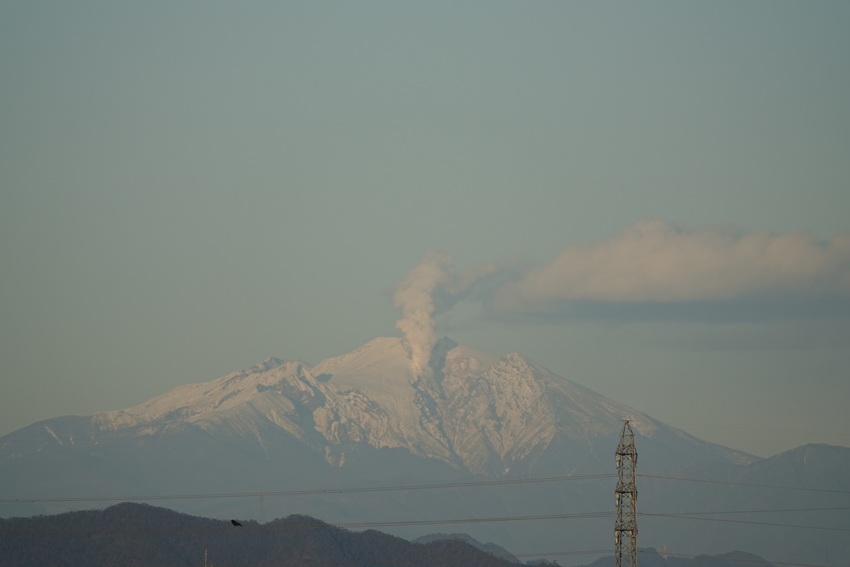 御嶽山から多量の噴煙
