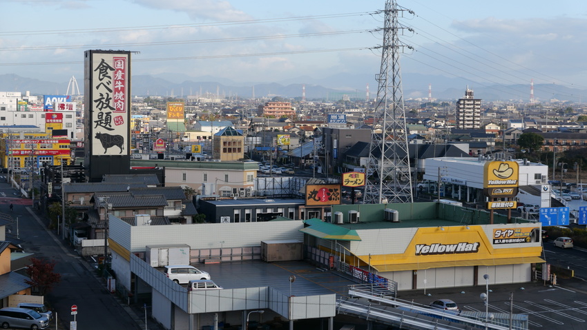晴れてきましたが、遠景はききま...