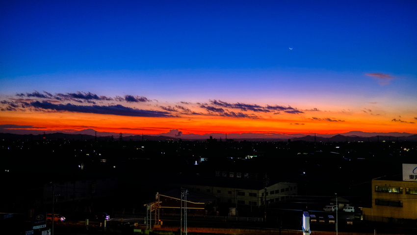 今日の夜明け前(2021.08...