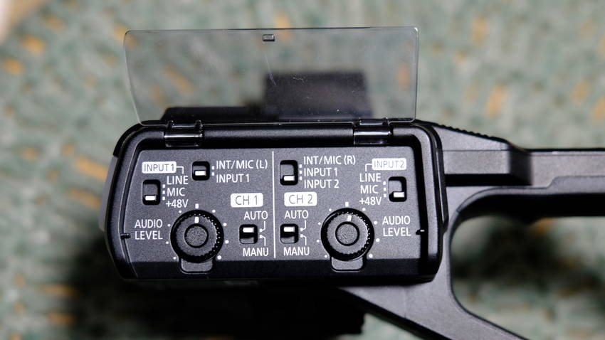 これはHC-X2000の音声入...