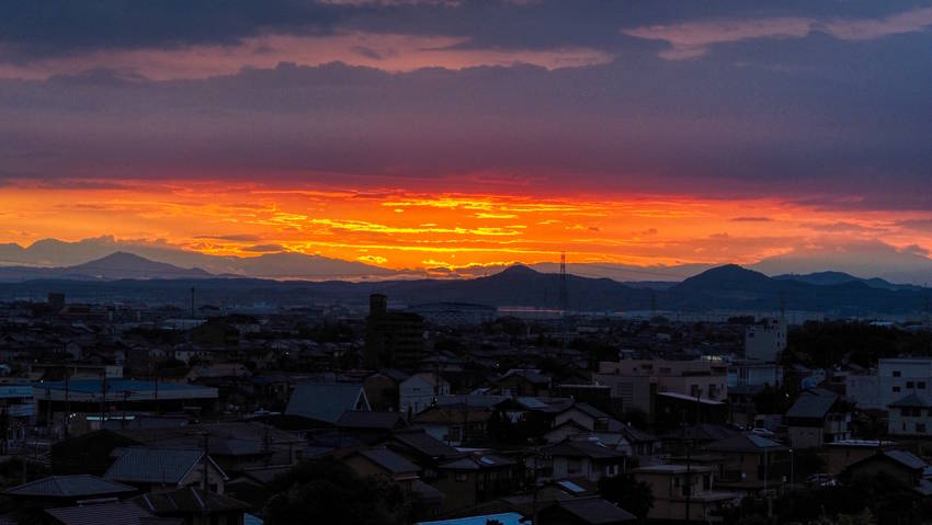 今日の夜明け前（2023.08...