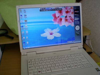新しいパソコン。