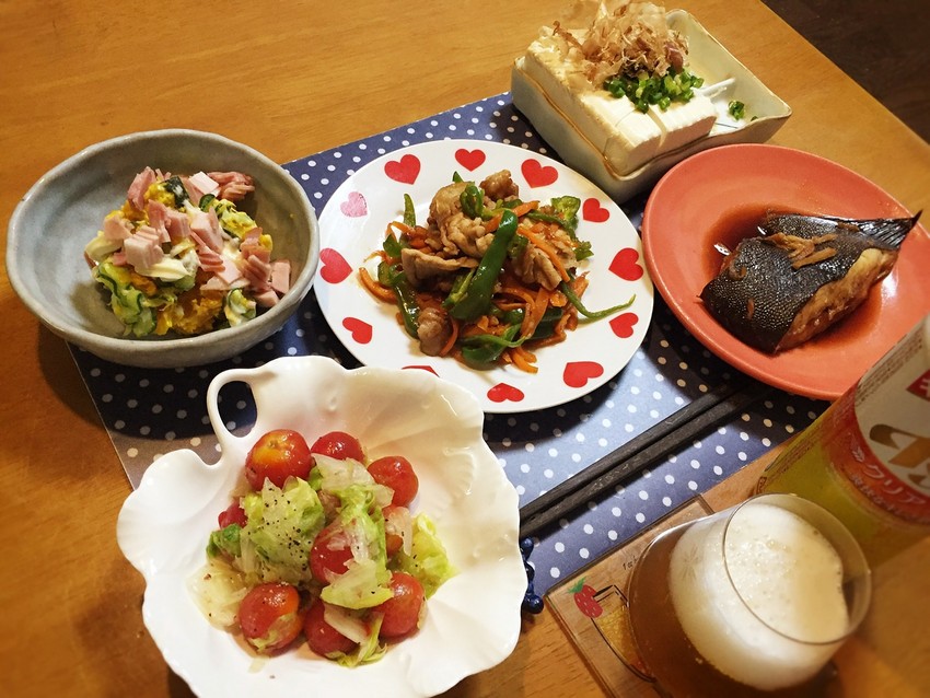 鰈の煮つけと青椒肉絲