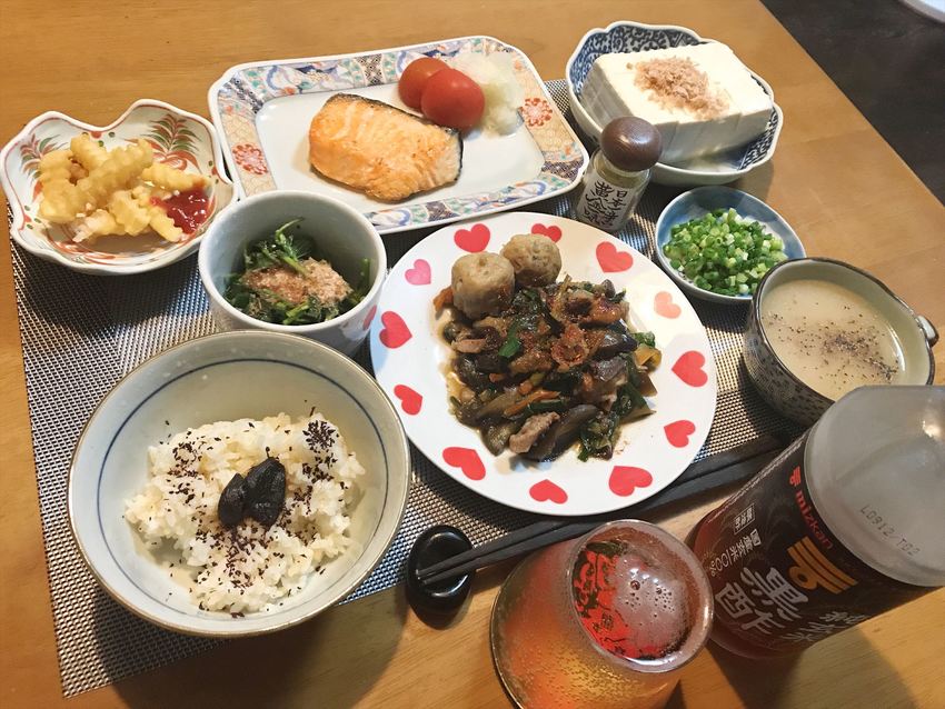 茄子の炒め物と黒にんにく玄米定...