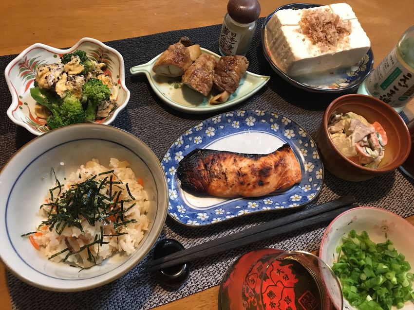 焼き鮭と散らし寿司定食